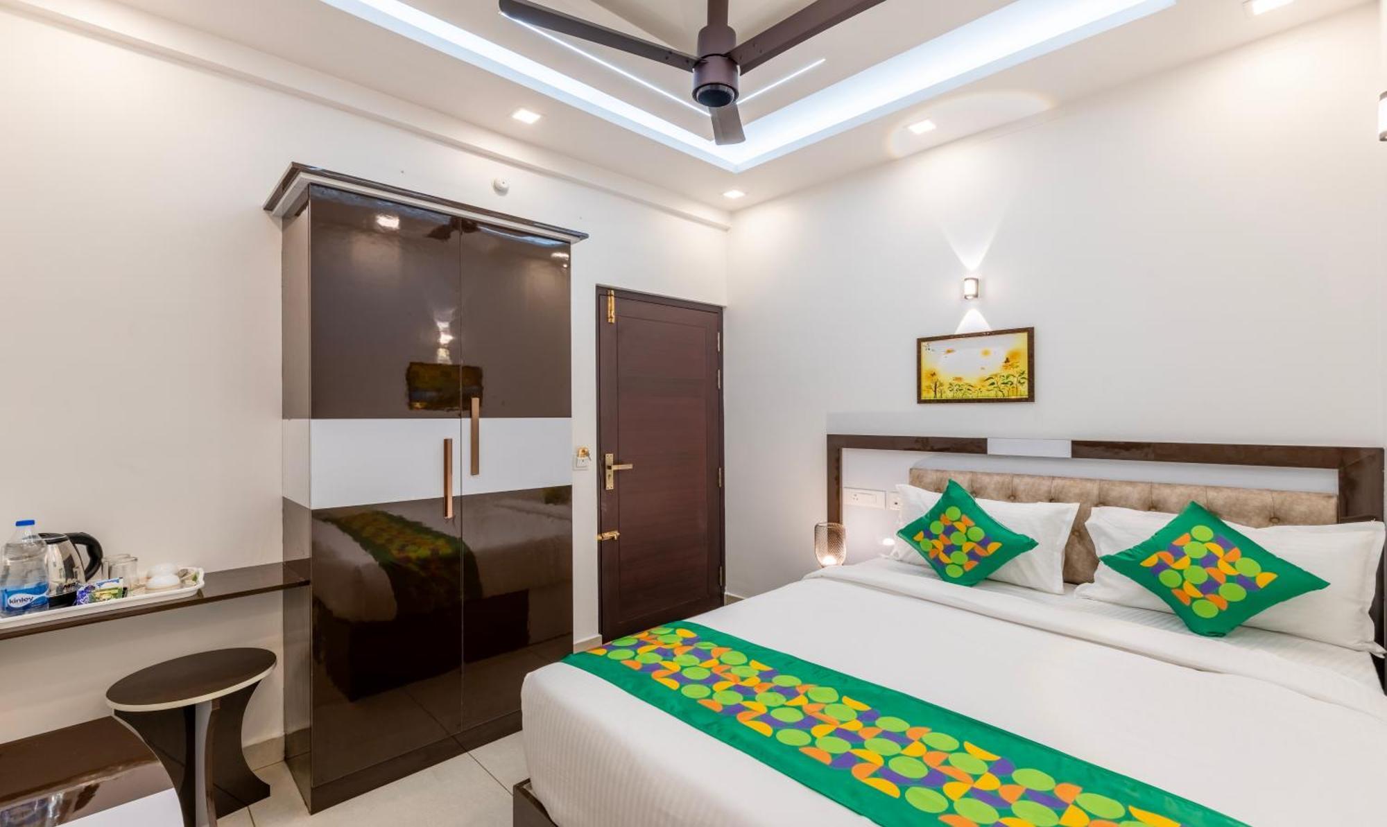 Готель Treebo Premium Cochin Airport, 5 Min From Cochin Airport Kochi Екстер'єр фото